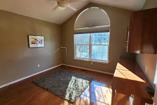417 Winslow Cir, Commerce Township, MI 48390 - Photo 10