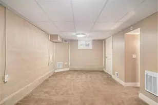 612 Woodridge St NE, Grand Rapids, MI 49505 - Photo 16