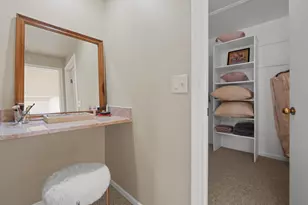 7288 Danbrooke Ct, West Bloomfield, MI 48322 - Photo 16