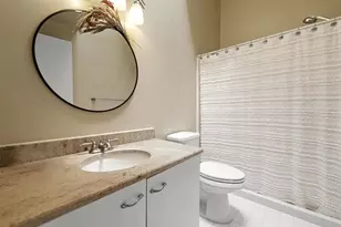 7288 Danbrooke Ct, West Bloomfield, MI 48322 - Photo 18