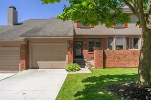 7288 Danbrooke Ct, West Bloomfield, MI 48322 - Photo 28