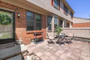 7288 Danbrooke Ct, West Bloomfield, MI 48322 - Photo 30