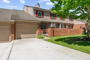 7288 Danbrooke Ct, West Bloomfield, MI 48322 - Photo 28