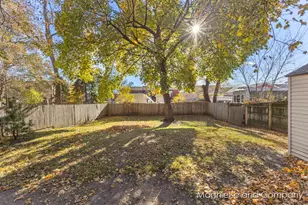 300 Eola St SE, Grand Rapids, MI 49507 - Photo 18
