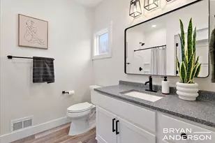 2555 W River Rd, Muskegon, MI 49445 - Photo 20