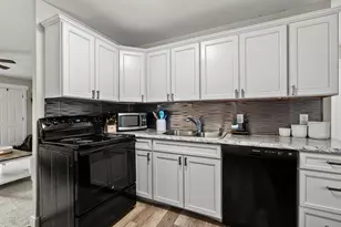 5812 Deerfield St, Portage, MI 49024 - Photo 10