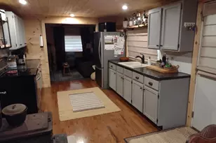 7129 Evergreen Ln, Fennville, MI 49408 - Photo 4