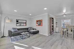 19135 Weyher St, Livonia, MI 48152 - Photo 6