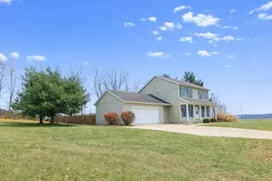 60909 Woodland Dr, Dowagiac, MI 49047 - Photo 24