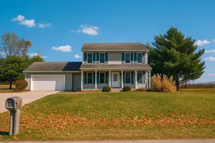 60909 Woodland Dr, Dowagiac, MI 49047 - Photo 1