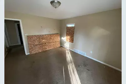 9167 Grandmont Avenue, Detroit, MI 48228 - Photo 6