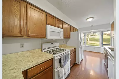 2812 S Wooddale Drive #2, Jackson, MI 49203 - Photo 14