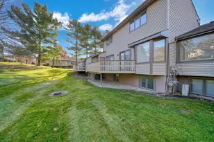 2812 S Wood Dale Dr, Jackson, MI 49203 - Photo 6