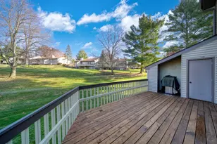 2812 S Wood Dale Dr, Jackson, MI 49203 - Photo 8