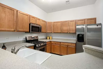 2768 S Knightsbridge Circle, Ann Arbor, MI 48105 - Photo 6