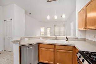 2768 S Knightsbridge Cir, Ann Arbor, MI 48105 - Photo 8