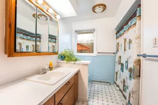 5703 N Sprinkle Rd, Kalamazoo, MI 49004 - Photo 8