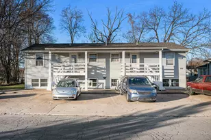 416 River St, Three Rivers, MI 49093 - Photo 2