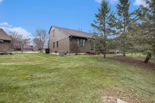 548 Park Pl, Saline, MI 48176 - Photo 32
