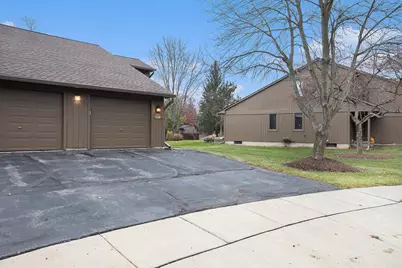 548 Park Place, Saline, MI 48176 - Photo 4