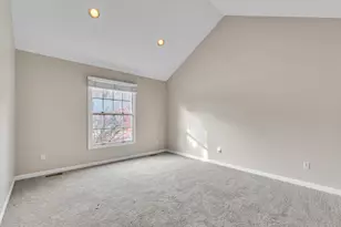 6057 Beachwood Dr, West Bloomfield, MI 48324 - Photo 6