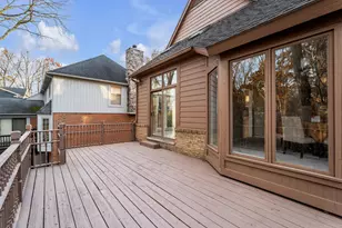 6057 Beachwood Dr, West Bloomfield, MI 48324 - Photo 52