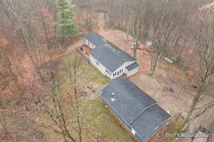 9807 N Maple Hill Rd, Howard City, MI 49329 - Photo 32