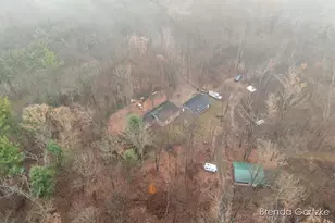 9807 N Maple Hill Rd, Howard City, MI 49329 - Photo 36