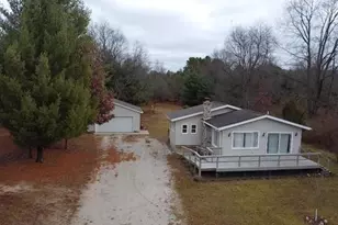 9458 Johnson Rd, Kaleva, MI 49645 - Photo 10