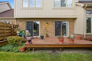 37692 N Laurel Park Dr, Livonia, MI 48152 - Photo 26