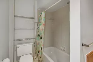 37692 N Laurel Park Dr, Livonia, MI 48152 - Photo 24