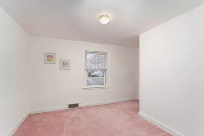 215 W Hamilton Lane, Battle Creek, MI 49015 - Photo 14