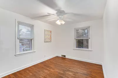 215 W Hamilton Lane, Battle Creek, MI 49015 - Photo 12