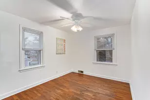 215 W Hamilton Ln, Battle Creek, MI 49015 - Photo 12