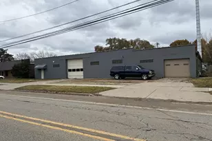 438 W 29th St, Holland, MI 49423 - Photo 1