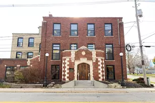 160 W Washington Ave, Zeeland, MI 49464 - Photo 1