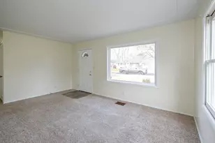 214 Southfield Dr, Battle Creek, MI 49015 - Photo 4