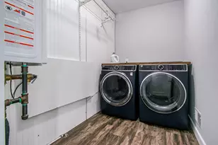 613 Trumpeter Bay Dr, Benton Harbor, MI 49022 - Photo 14