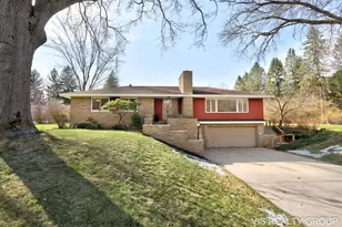 15746 Pruin St, Spring Lake, MI 49456 - Photo 2