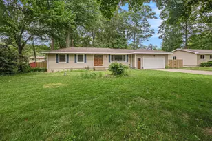920 Cheboygan Dr, Muskegon, MI 49445 - Photo 2