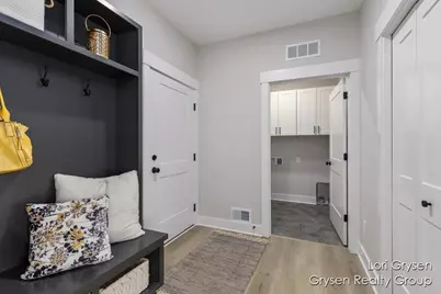 6704 Sheldon Crossing Drive #45, Hudsonville, MI 49426 - Photo 2