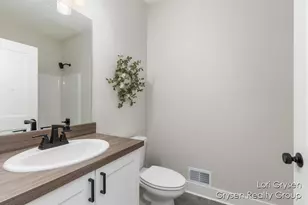 6704 Sheldon Crossing Dr, Hudsonville, MI 49426 - Photo 20