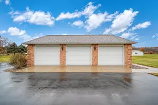 1111 N Lake Pleasant Rd, Hillsdale, MI 49242 - Photo 64