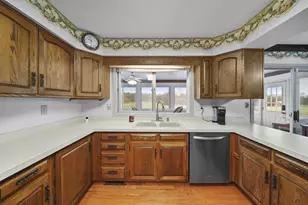 1111 N Lake Pleasant Rd, Hillsdale, MI 49242 - Photo 38