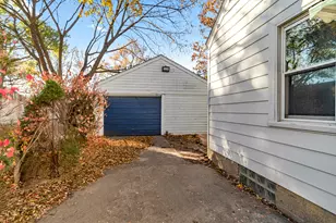 2612 Grindley Park St, Dearborn, MI 48124 - Photo 30