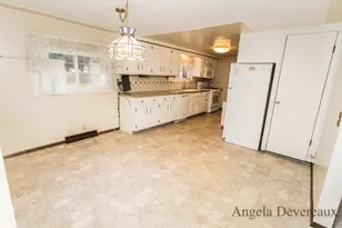 9375 Russell Dr, Greenville, MI 48838 - Photo 10