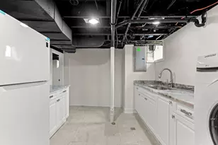 3925 W Outer Dr W, Detroit, MI 48221 - Photo 28