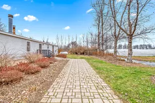 7550 Carncross Rd, Pittsford, MI 49271 - Photo 10