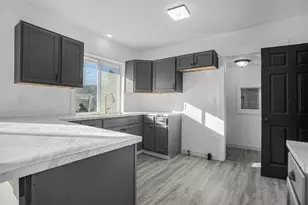 86 East Ave S, Battle Creek, MI 49017 - Photo 4