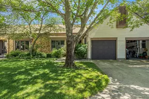 17652 Woodbridge Rd, Spring Lake, MI 49456 - Photo 2